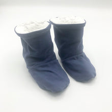 Load image into Gallery viewer, Plain Navy Winter Booties
