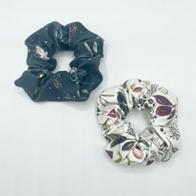 Load image into Gallery viewer, Vintage Leaves Scrunchie
