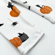 Load image into Gallery viewer, Spooky Season Skinny Leggings
