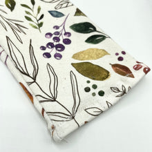 Load image into Gallery viewer, Vintage Leaves Skinny Leggings

